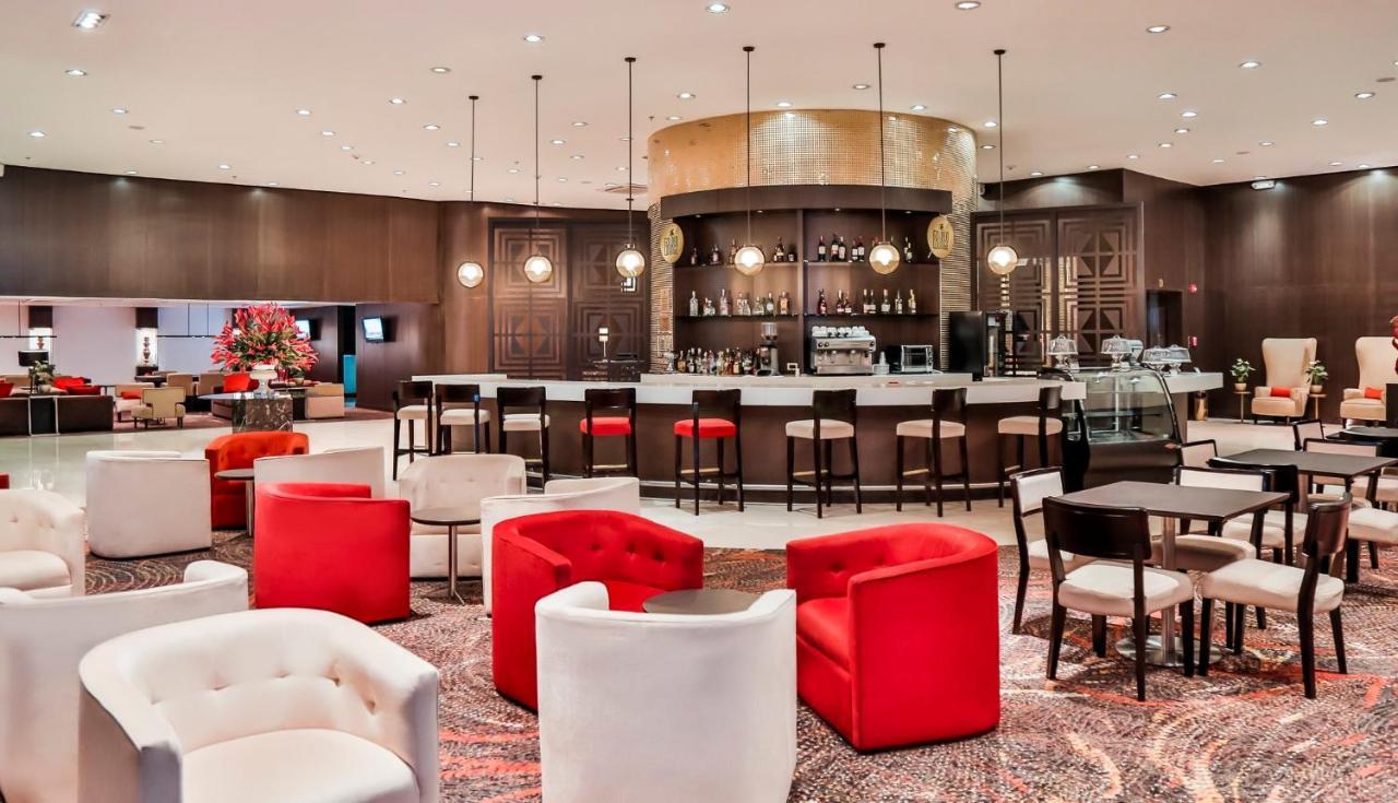 Holiday Inn Bucaramanga Cacique By Ihg Exteriér fotografie The lounge at the airport
