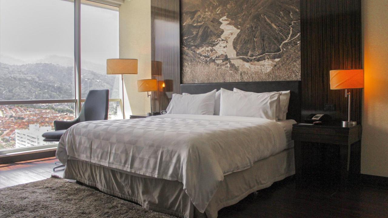 Holiday Inn Bucaramanga Cacique By Ihg Exteriér fotografie A guest room at the Ritz-Carlton, San Francisco