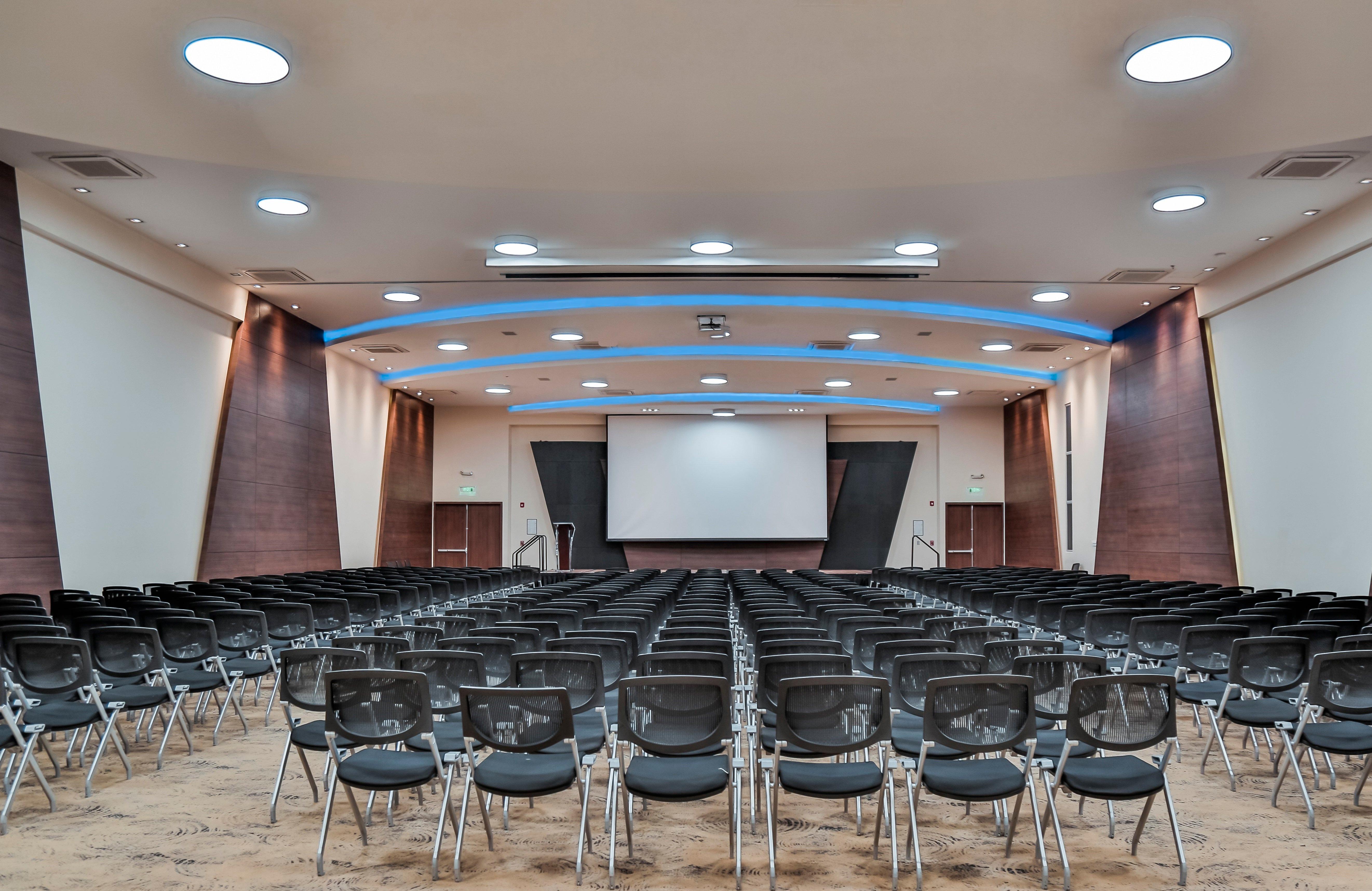 Holiday Inn Bucaramanga Cacique By Ihg Exteriér fotografie The main auditorium