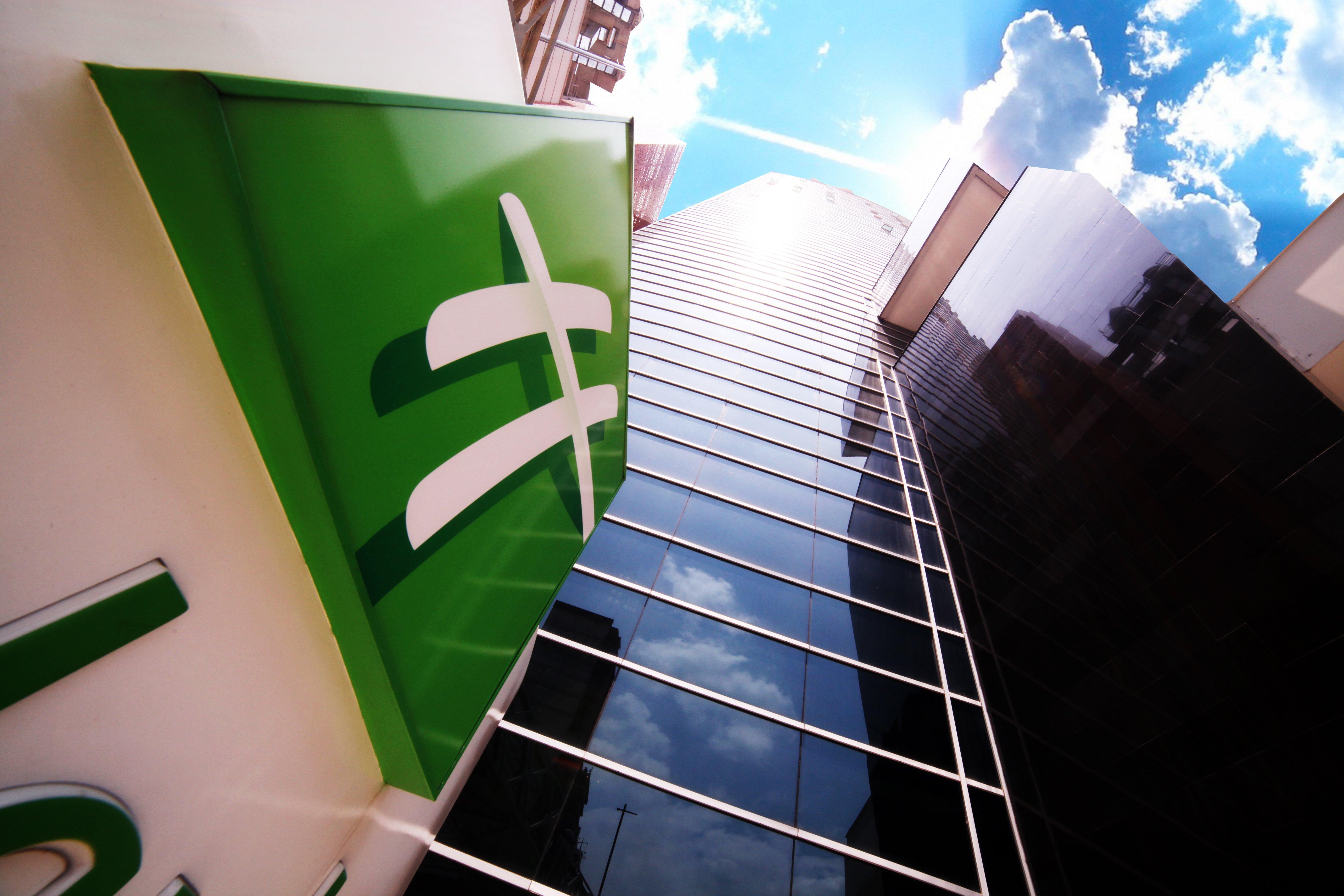 Holiday Inn Bucaramanga Cacique By Ihg Exteriér fotografie Holiday Inn logo
